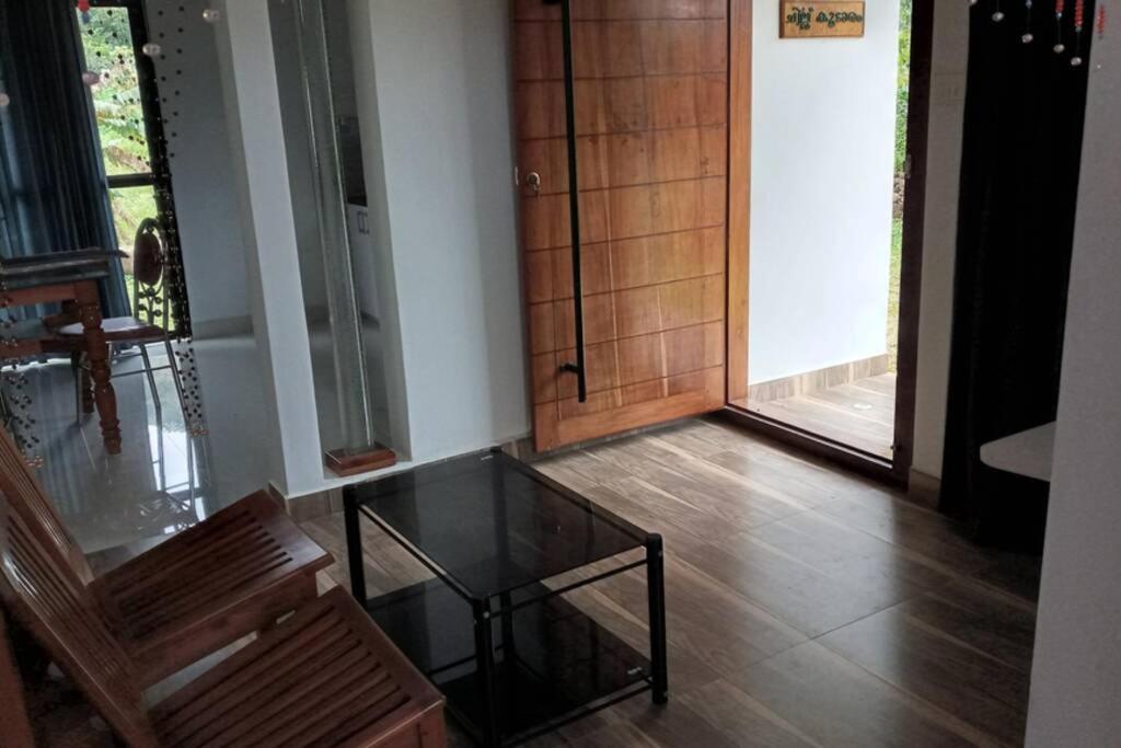Farmstay In ചില്ലുകൂടാരം At Les Domki Et Al. Vagamon Dış mekan fotoğraf