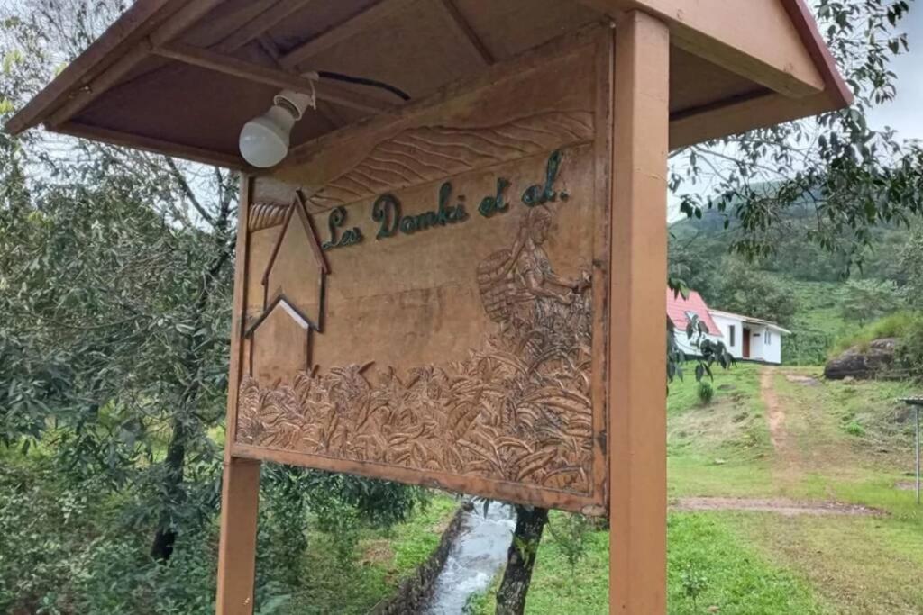 Farmstay In ചില്ലുകൂടാരം At Les Domki Et Al. Vagamon Dış mekan fotoğraf